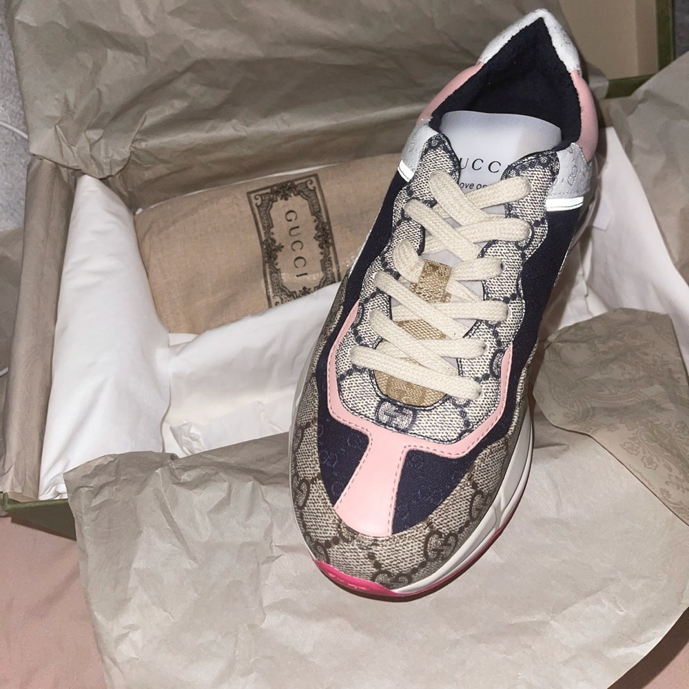 Gucci Sneakers